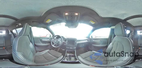 2022 Volvo Xc40 T5 R-Design z USA, uszkodzony, nr VIN YV4162UM6N2731486